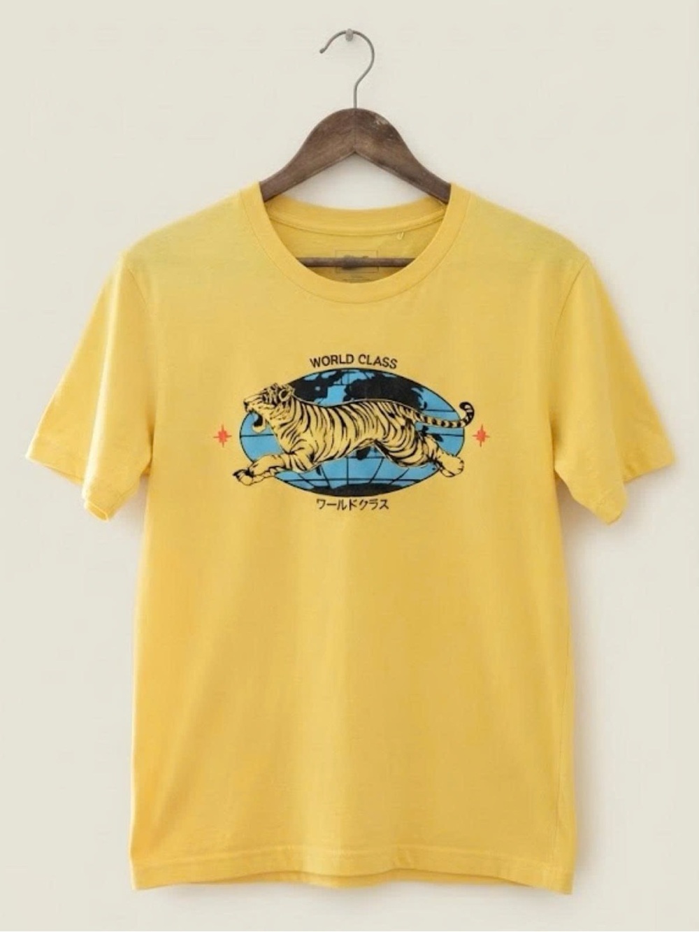 Gildan Yellow Tiger Graphic Crewneck Tee | Unisex Shirt
